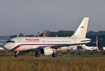 VQ-BAT - Rossiya Airbus A319