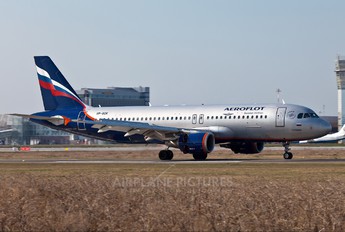 VP-BDK - Aeroflot Airbus A320
