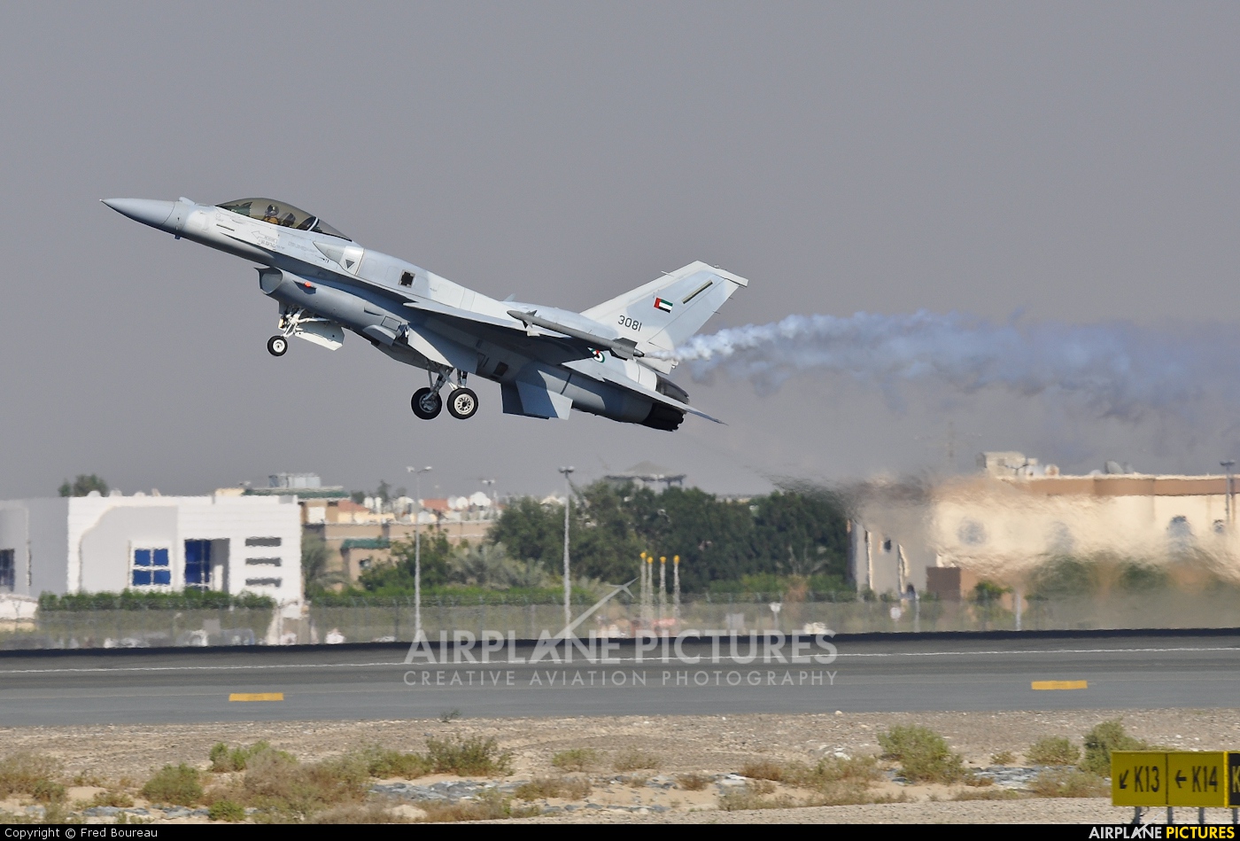 United Arab Emirates - Air Force 3081 aircraft at Dubai Intl