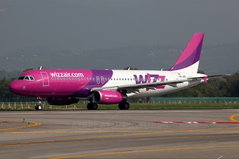 HA-LWG - Wizz Air Airbus A320