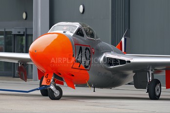 WZ590 - Royal Air Force de Havilland DH.115 Vampire T.11