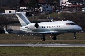 M-MDDE - Private Canadair CL-600 Challenger 604