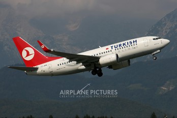 TC-JKN - Turkish Airlines Boeing 737-700