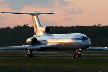 RA-85602 - Orenair Tupolev Tu-154B