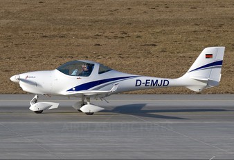 D-EMJD - Private Aquila AT01
