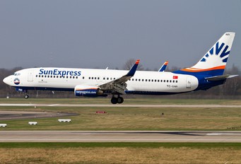 TC-SNR - SunExpress Boeing 737-800