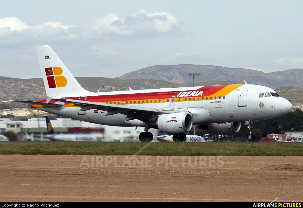 Iberia EC-KBJ aircraft at Alicante - El Altet