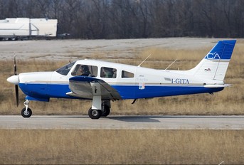 I-GITA - Private Piper PA-28 Arrow