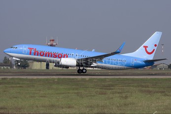G-TAWG - Thomson/Thomsonfly Boeing 737-800