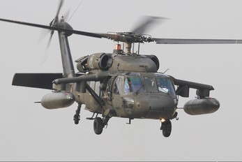 83-23869 - USA - Army Sikorsky UH-60A Black Hawk