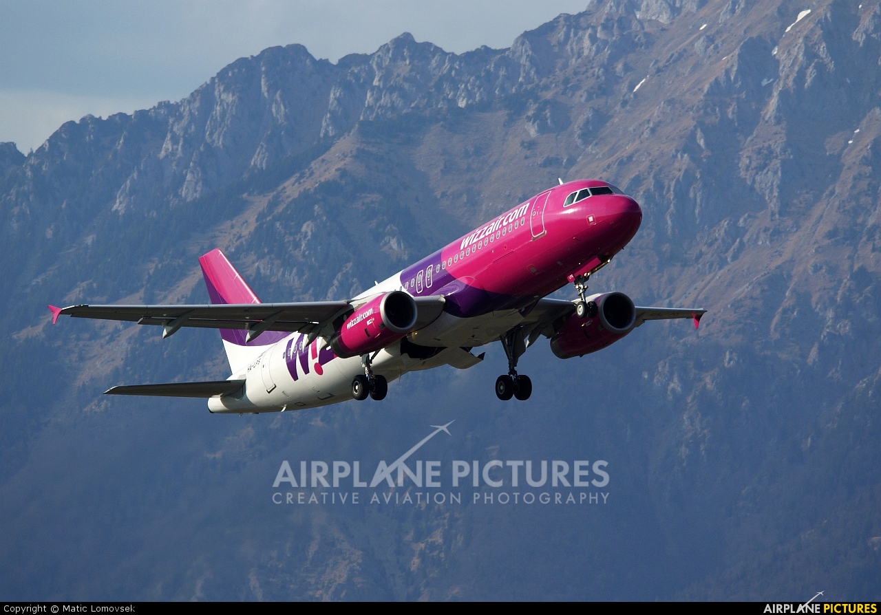 Wizz Air HA-LPS aircraft at Ljubljana - Brnik