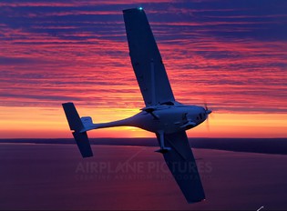 - - Private Remos Aircraft GX