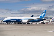 Boeing 787 Dreamtour visits Madrid title=