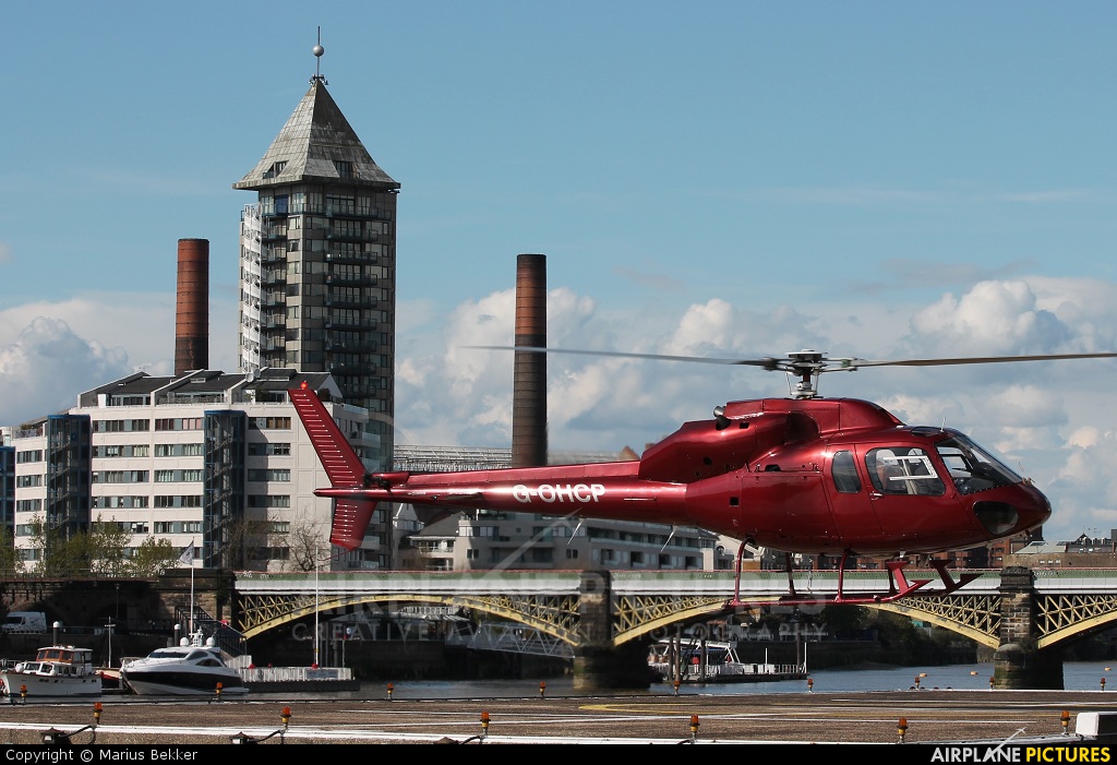Private G-OHCP aircraft at London Heliport