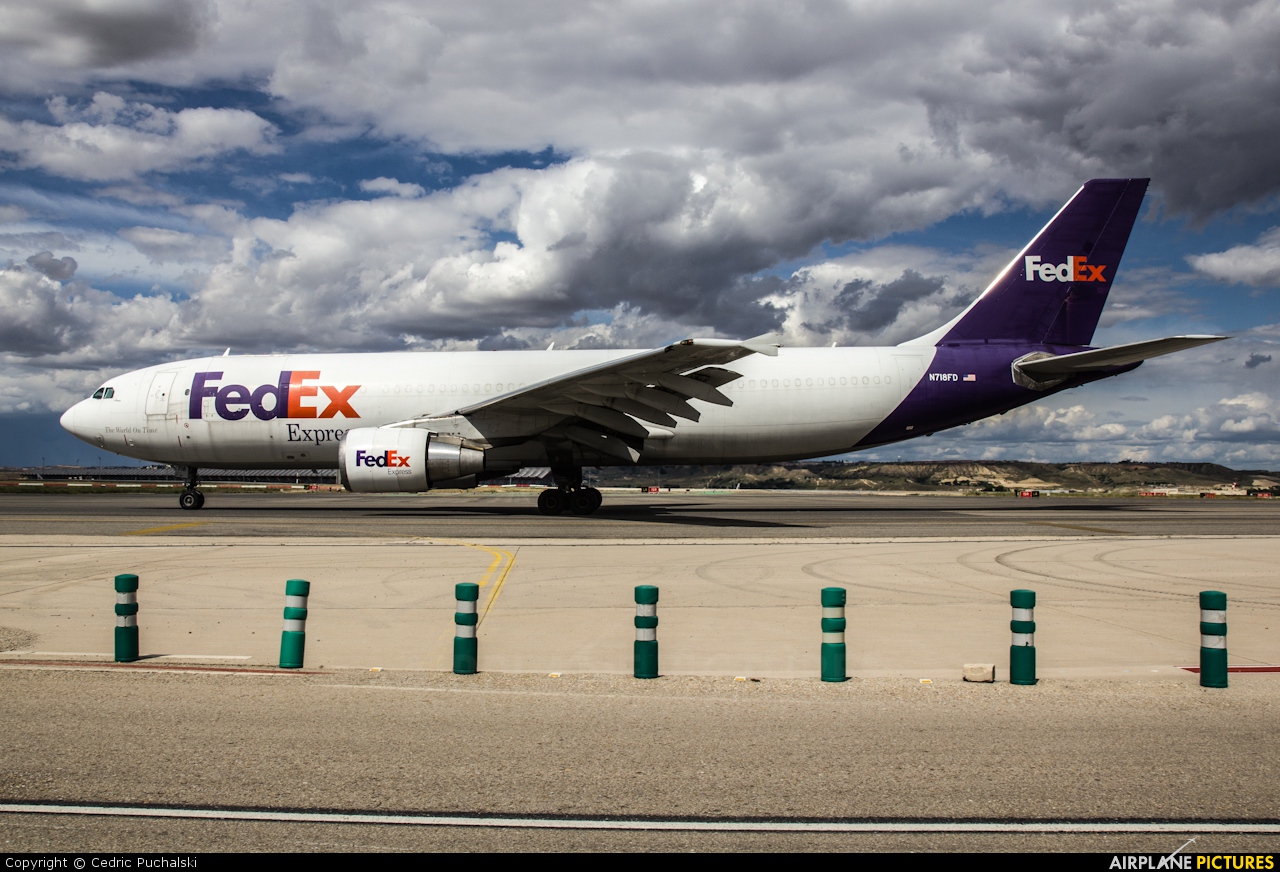 FedEx Federal Express N718FD aircraft at Madrid - Barajas