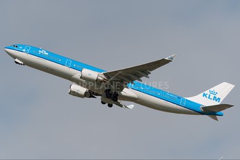 PH-AKA - KLM Airbus A330-300