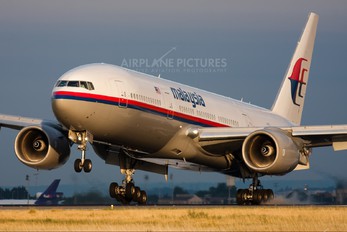 9M-MRB - Malaysia Airlines Boeing 777-200ER