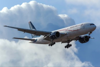 N776AM - Aeromexico Boeing 777-200ER