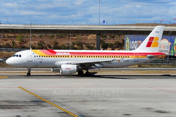 EC-HYD - Iberia Airbus A320