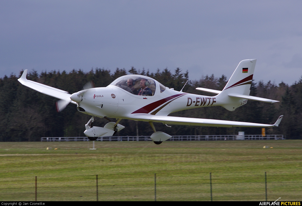 Sportfluggruppe Nordholz/Cuxhaven D-EWTF aircraft at Nordholz-Spieka