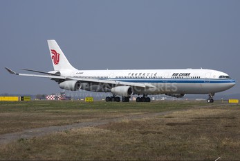 B-2389 - Air China Airbus A340-300