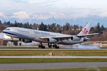 B-18807 - China Airlines Airbus A340-300