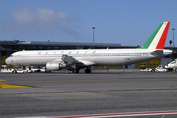 EI-IXI - Alitalia Airbus A321