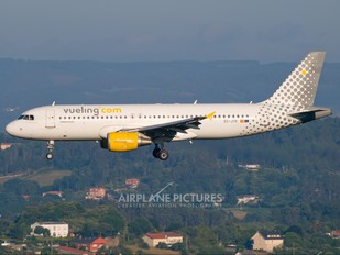EC-JTR - Vueling Airlines Airbus A320