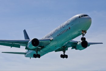 C-FMWY - Air Canada Boeing 767-300ER
