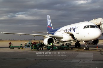 CC-BAK - LAN Airlines Airbus A320
