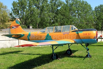 04 - Hungary - Air Force Yakovlev Yak-52