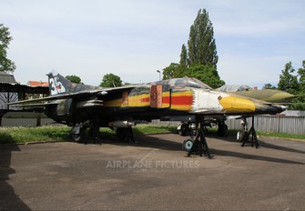 9825 - Czech - Air Force Mikoyan-Gurevich MiG-23BN