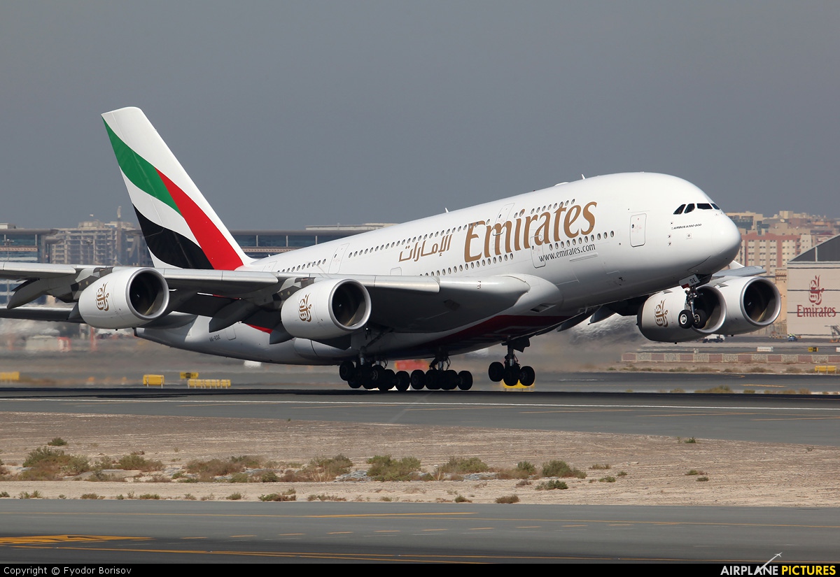 Emirates Airlines A6-EDE aircraft at Dubai Intl