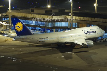 D-ABVD - Lufthansa Boeing 747-400