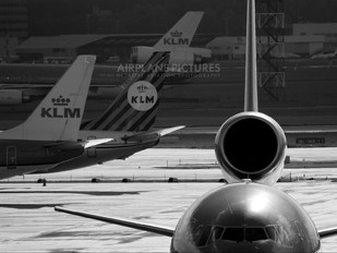 PH-KCH - KLM McDonnell Douglas MD-11