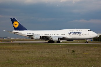 D-ABVC - Lufthansa Boeing 747-400
