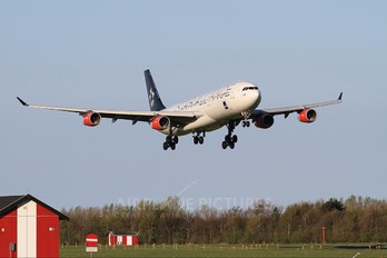 OY-KBM - SAS - Scandinavian Airlines Airbus A340-300