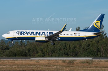 EI-DHE - Ryanair Boeing 737-800