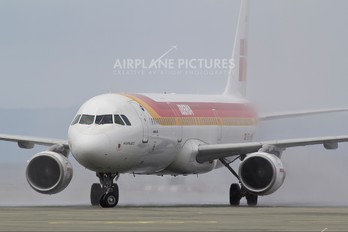 EC-JMR - Iberia Airbus A321