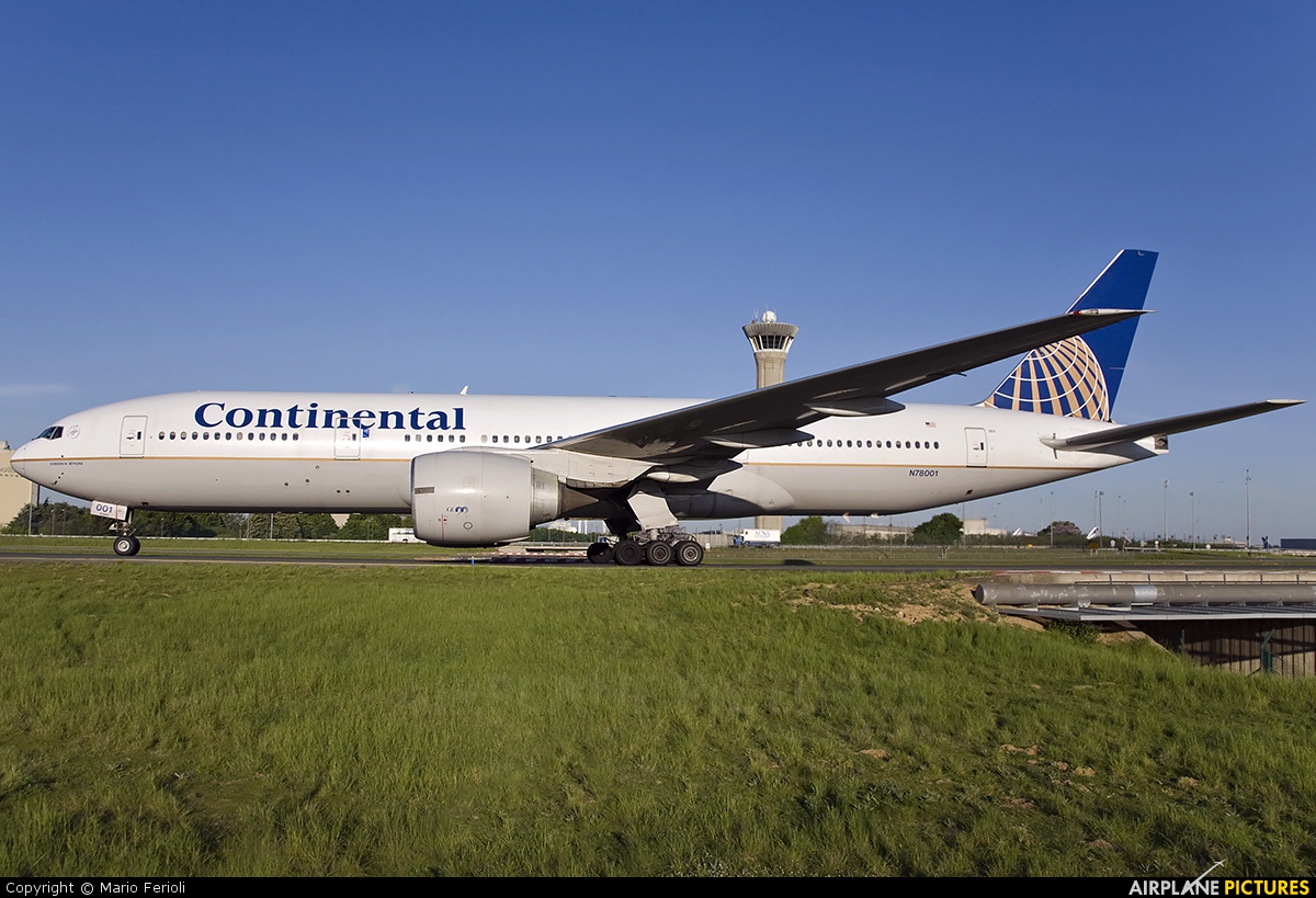 Continental Airlines N78001 aircraft at Paris - Charles de Gaulle
