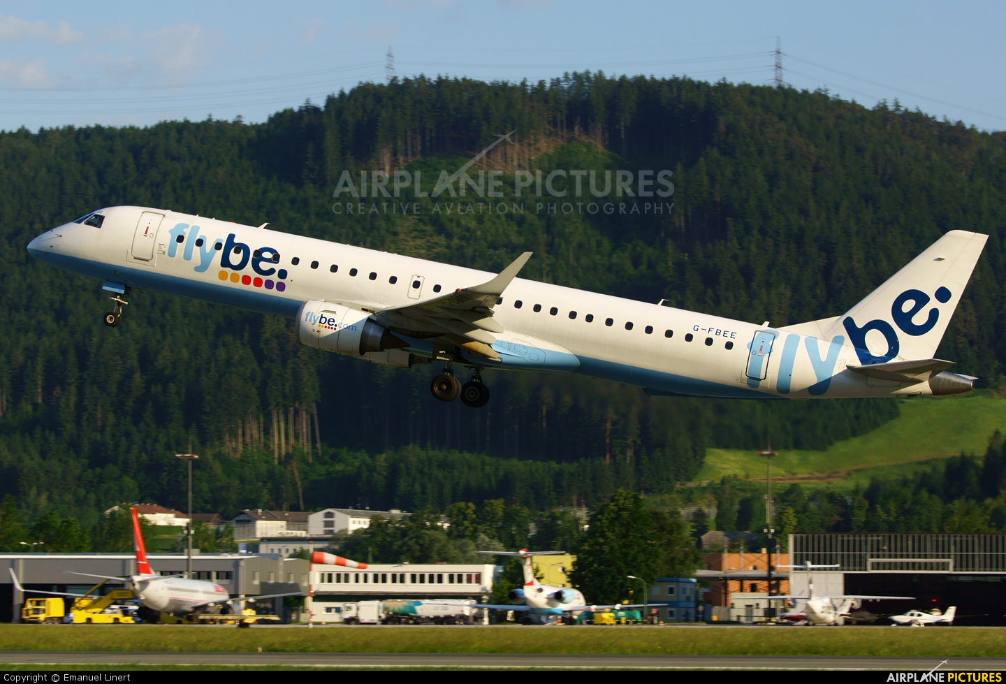Flybe G-FBEE aircraft at Innsbruck