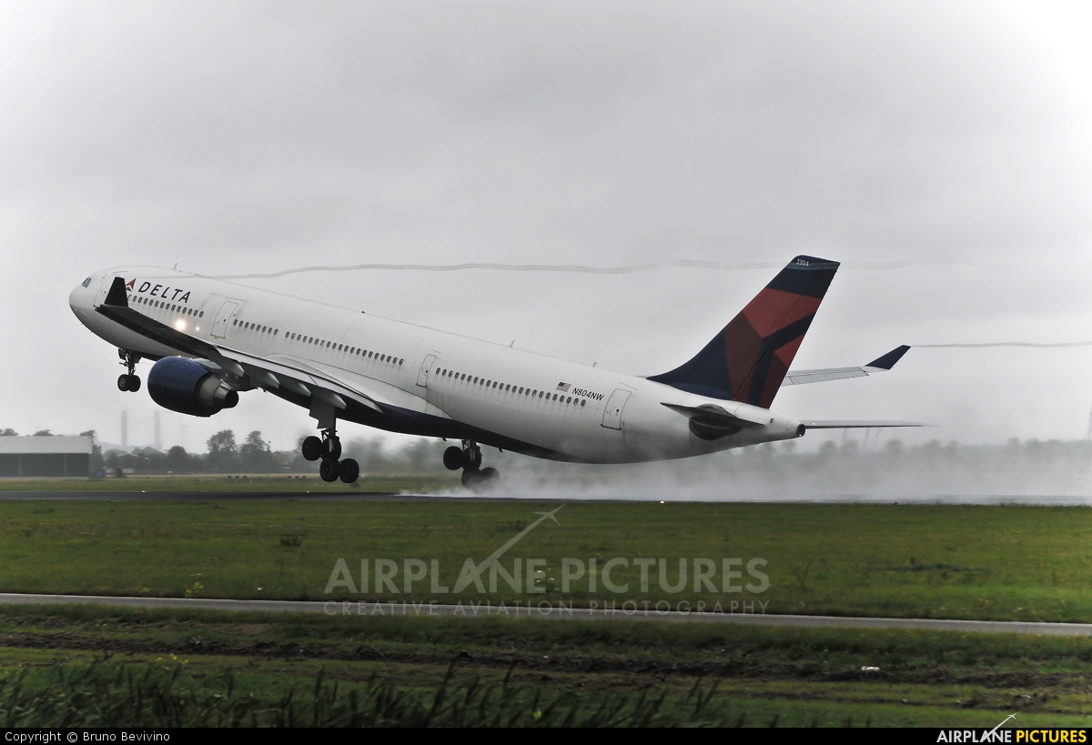 Delta Air Lines N804NW aircraft at Amsterdam - Schiphol