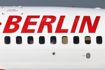 D-AHXA - Air Berlin Boeing 737-700