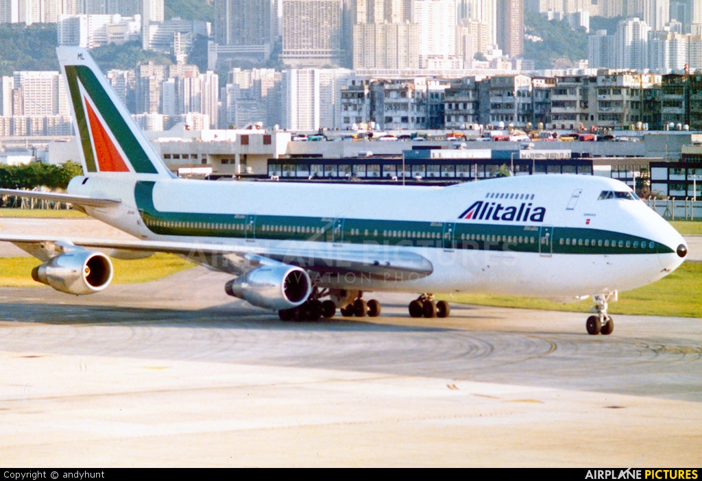 Alitalia I-DEML aircraft at HKG - Kai Tak Intl CLOSED