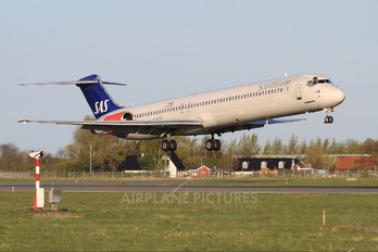 OY-KHM - SAS - Scandinavian Airlines McDonnell Douglas MD-82