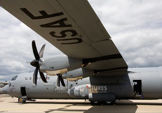 08-8604 - USA - Air Force Lockheed C-130J Hercules