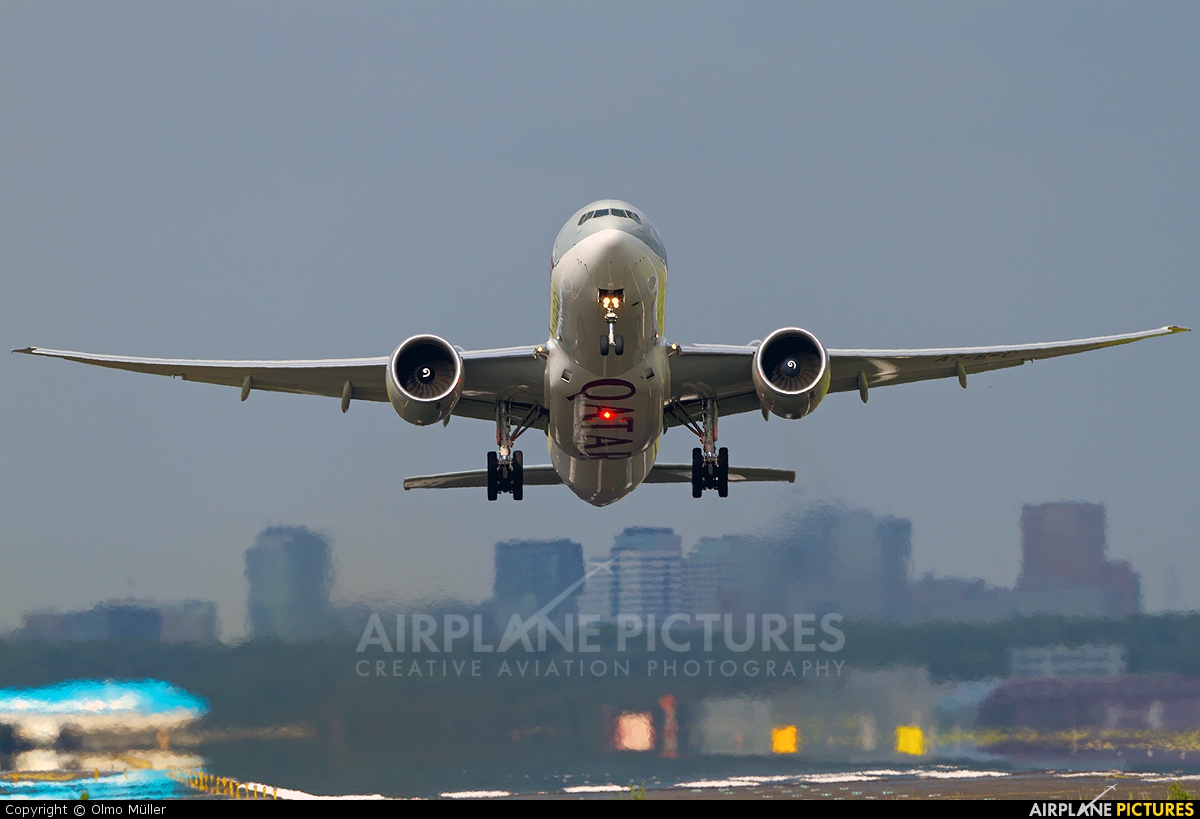 Qatar Airways Cargo A7-BFC aircraft at Amsterdam - Schiphol