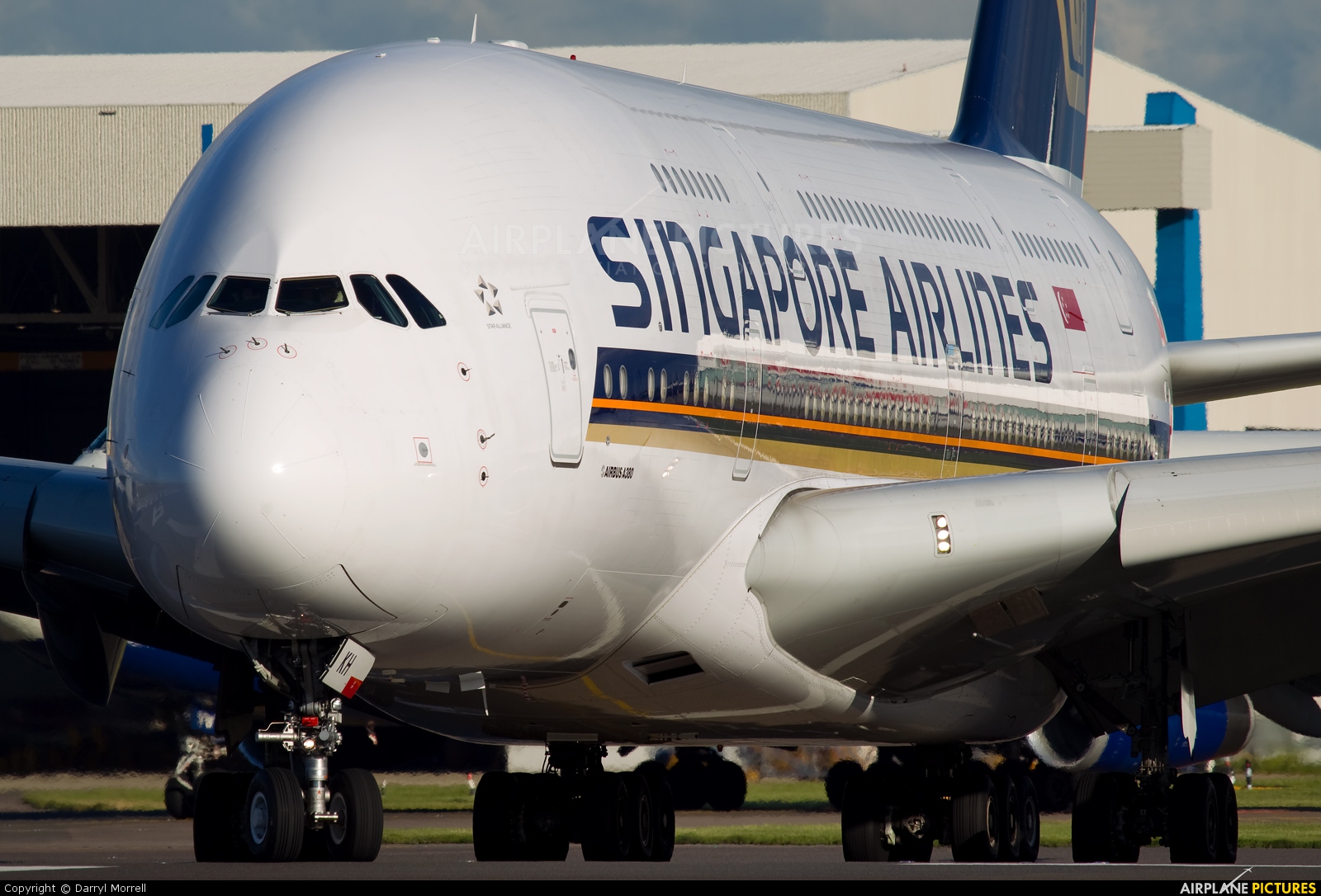 Singapore Airlines 9V-SKH aircraft at London - Heathrow