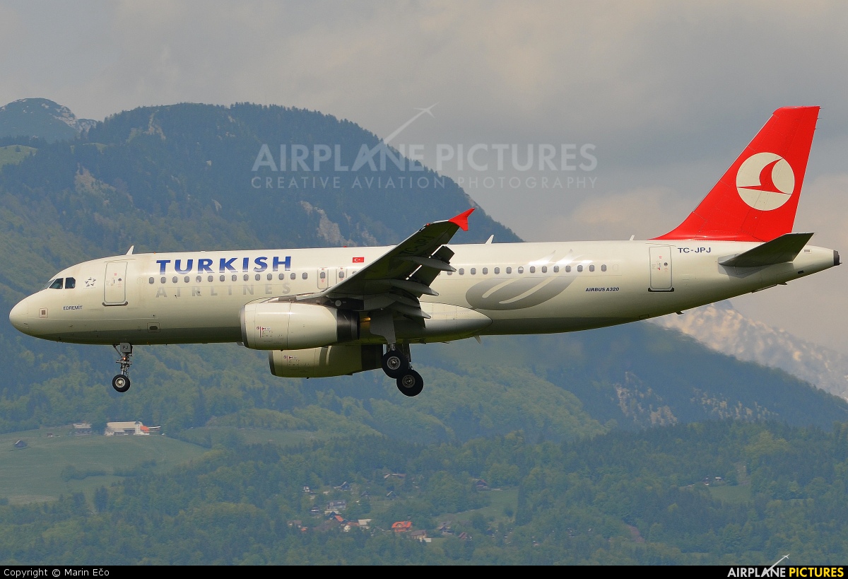 Turkish Airlines TC-JPJ aircraft at Ljubljana - Brnik