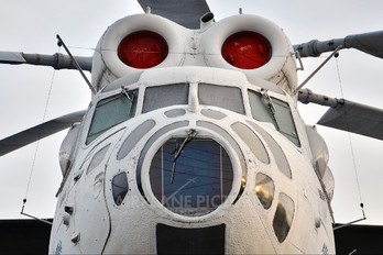 RA-21046 - UTair Mil Mi-6A